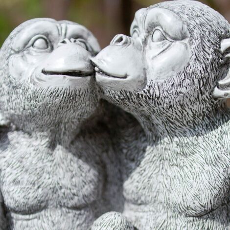 kissing monkeys garden statue