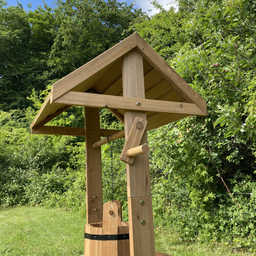 Large Wooden Wishing Well Garden Planter