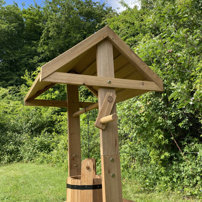 Large Wooden Wishing Well Garden Planter